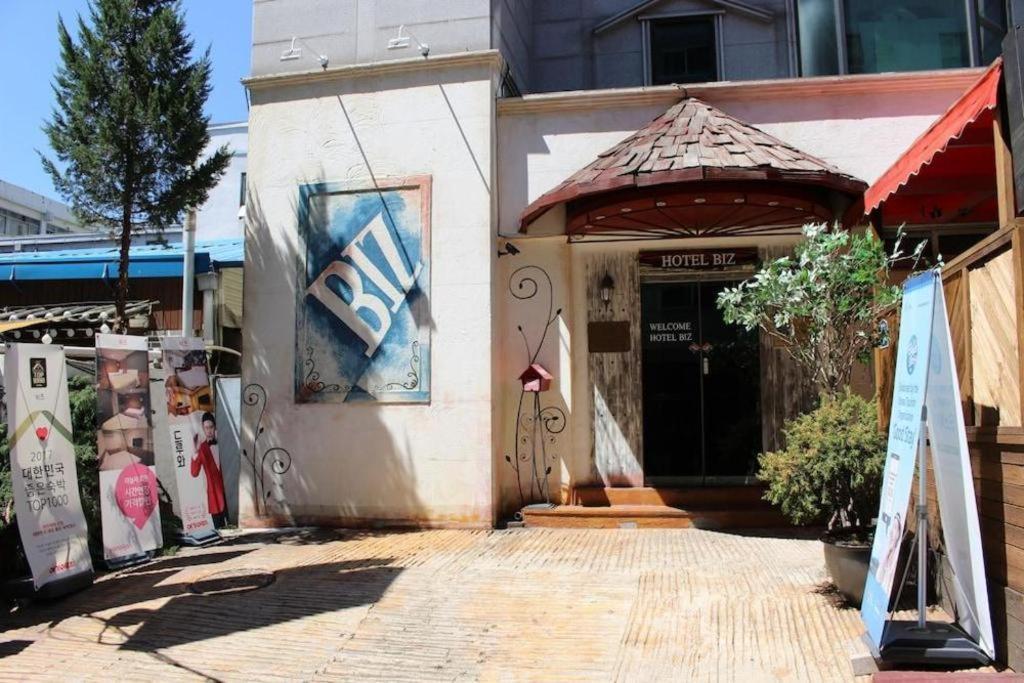 Hotel Biz Jongno Insadong Seoul Bagian luar foto